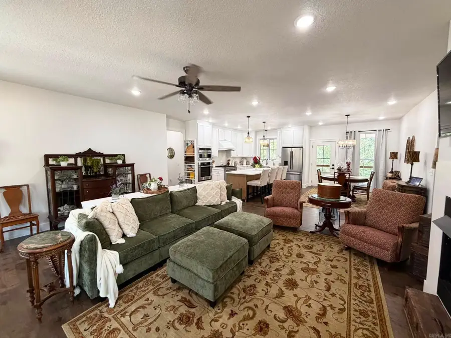 427 Highland Drive, Mountain View, AR 72560 - #2
