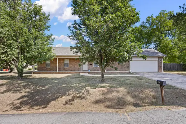 606 W Rock Street, Morrilton, AR 72110