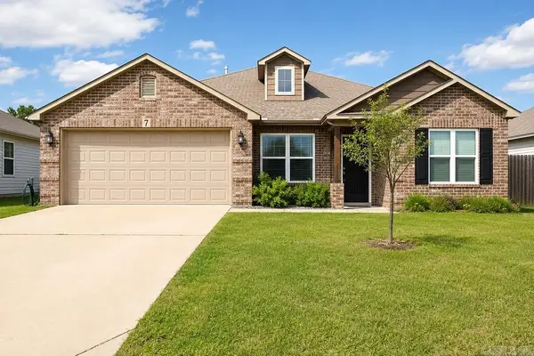 7 Summer Breeze Road, Conway, AR 72032