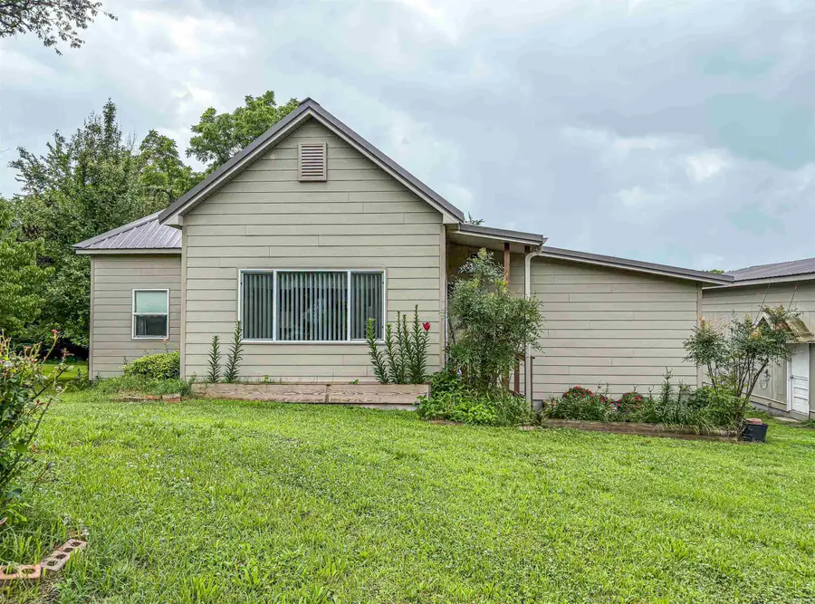 504 Mclean Avenue, Cotter, AR 72626 - #2