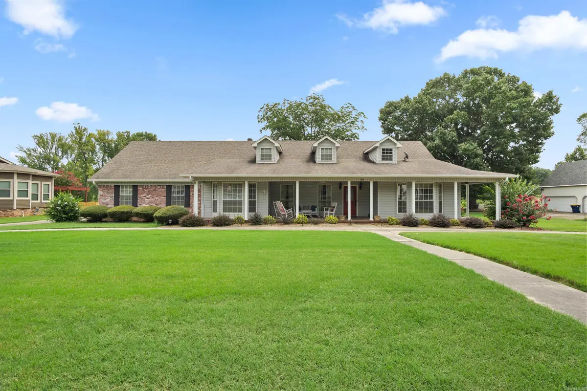 34 Fairway Dr, Cabot, AR 72023 - #1