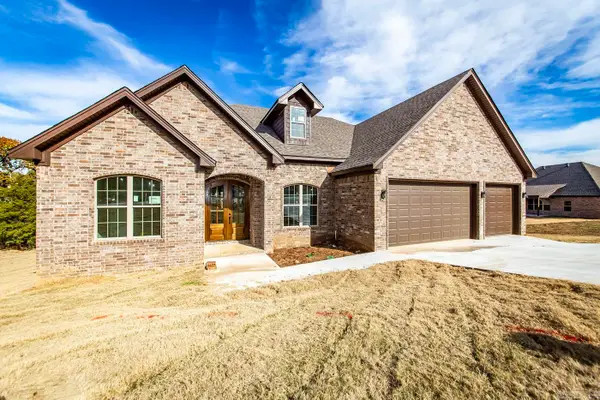 17304 Hollow Pine Drive, North Little Rock, AR 72120