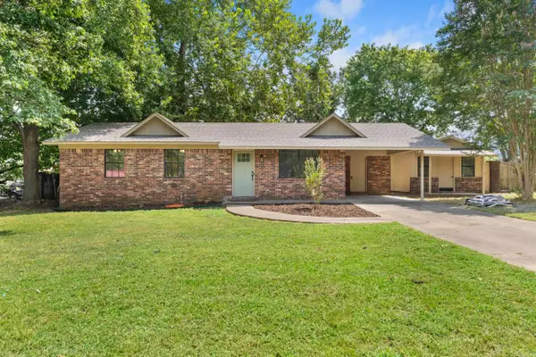 15 Roberts Street, Greenbrier, AR 72058