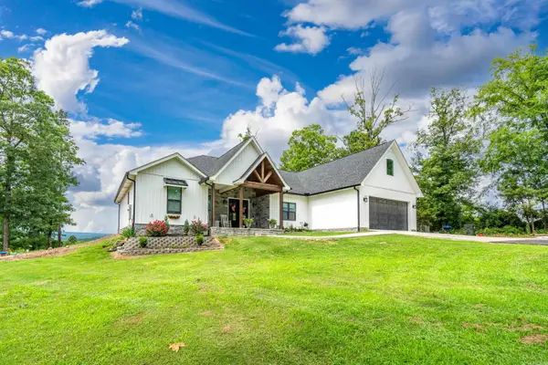 100 W Hawkview Place, Royal, AR 71968