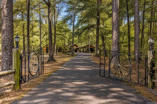 9402 Lee Springs Road, Pine Bluff, AR 71603