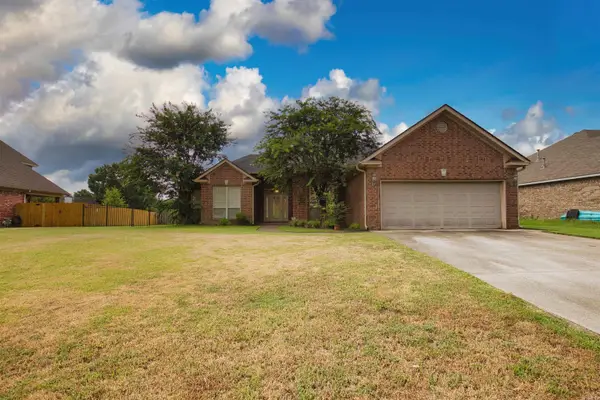 165 Pumice Dr, Sherwood, AR 72120