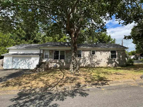 1208 Crest Road, North Little Rock, AR 72114
