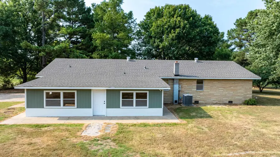 55 Hall Dr, Magness, AR 72553 - #3