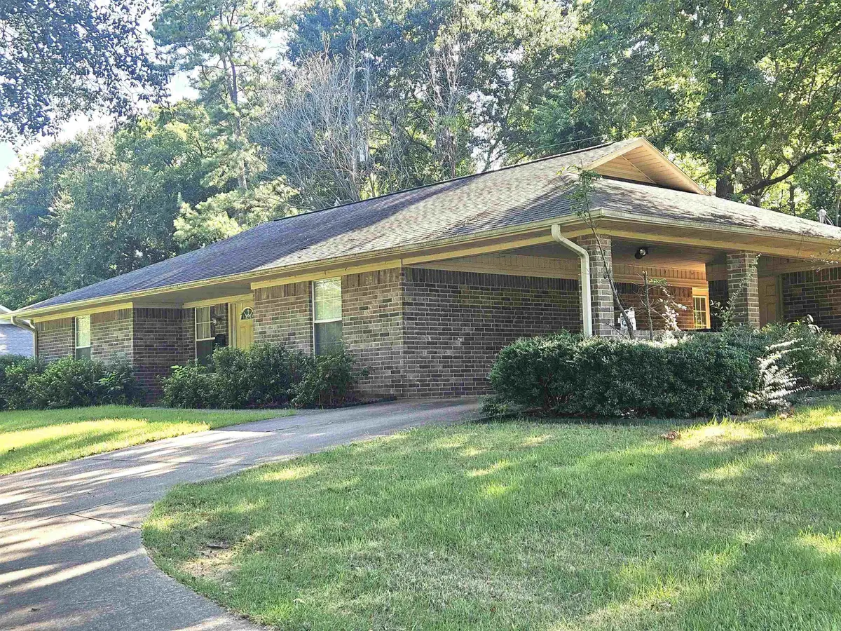 710 W Howard Street, Nashville, AR 71852 - #1