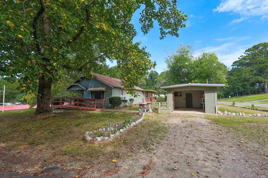 735 S 6th Street, Glenwood, AR 71943 - #2