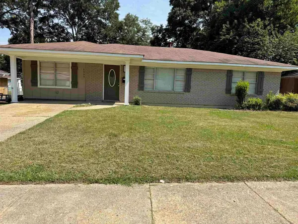 2202 Helena St, El Dorado, AR 71730