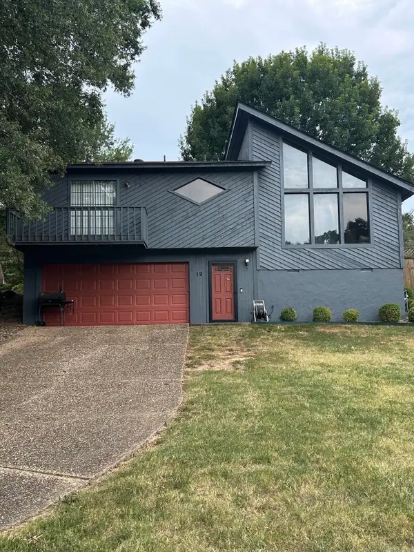 19 Prince Drive, Maumelle, AR 72113