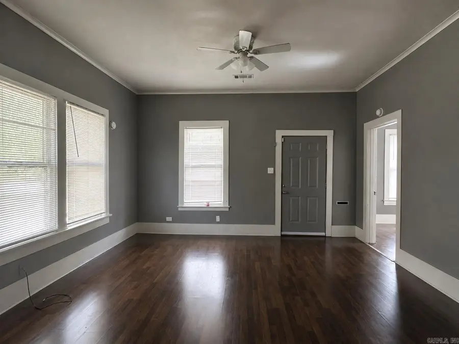 1507 E 7th Avenue, Pine Bluff, AR 71601 - #2