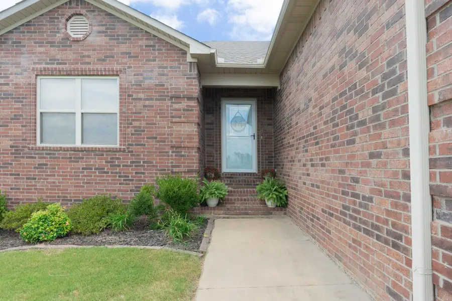 211 Sierra Cove, Austin, AR 72007 - #3