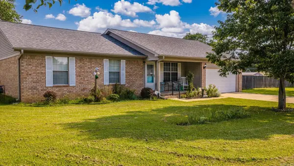 1802 Pinewood Cove, Beebe, AR 72013