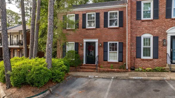 2805 Foxcroft #204 Road #204, Little Rock, AR 72227