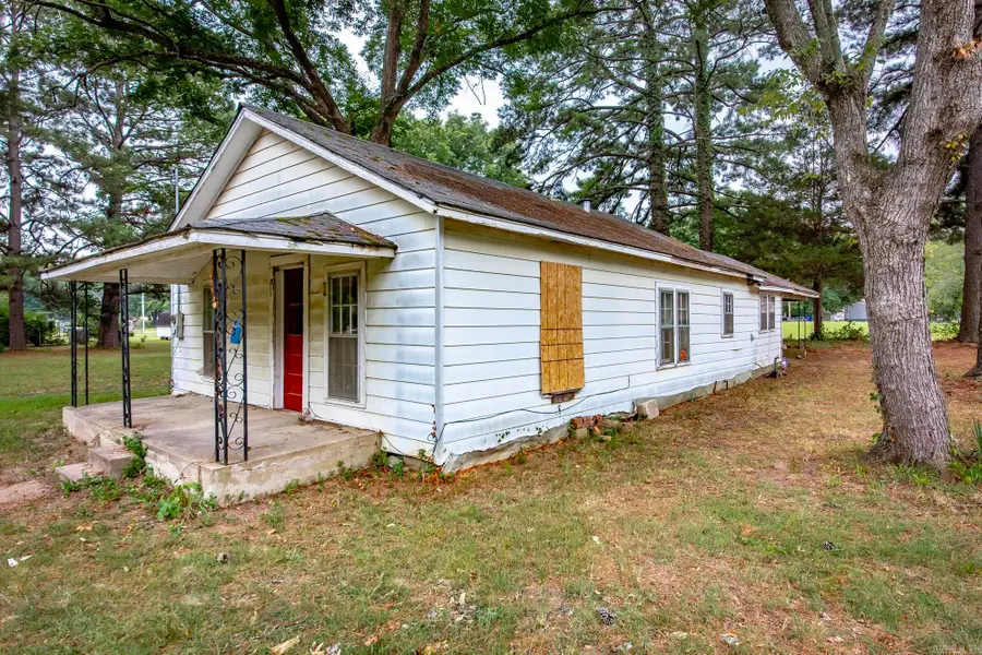 211 W Martin Luther King, Kensett, AR 72082 - #2