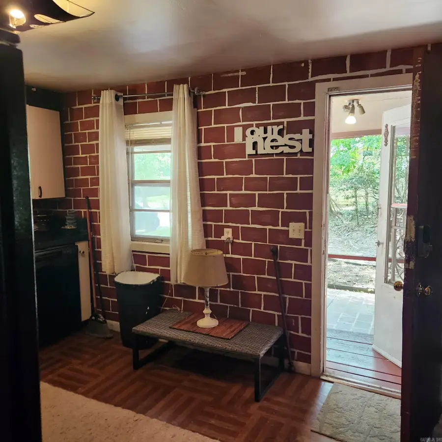 212 Sabie Street, Hot Springs National Park, AR 71901 - #2