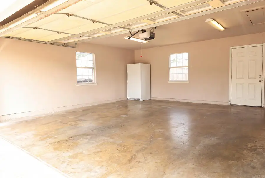 201 Boston St, Jacksonville, AR 72076 - #2