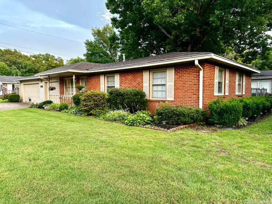 3301 Sun Avenue, Jonesboro, AR 72401 - #3