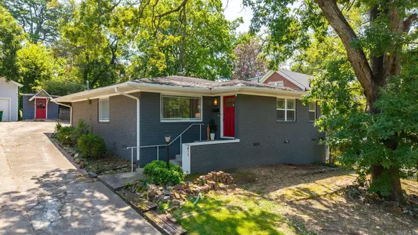 211 Colonial Court, Little Rock, AR 72205
