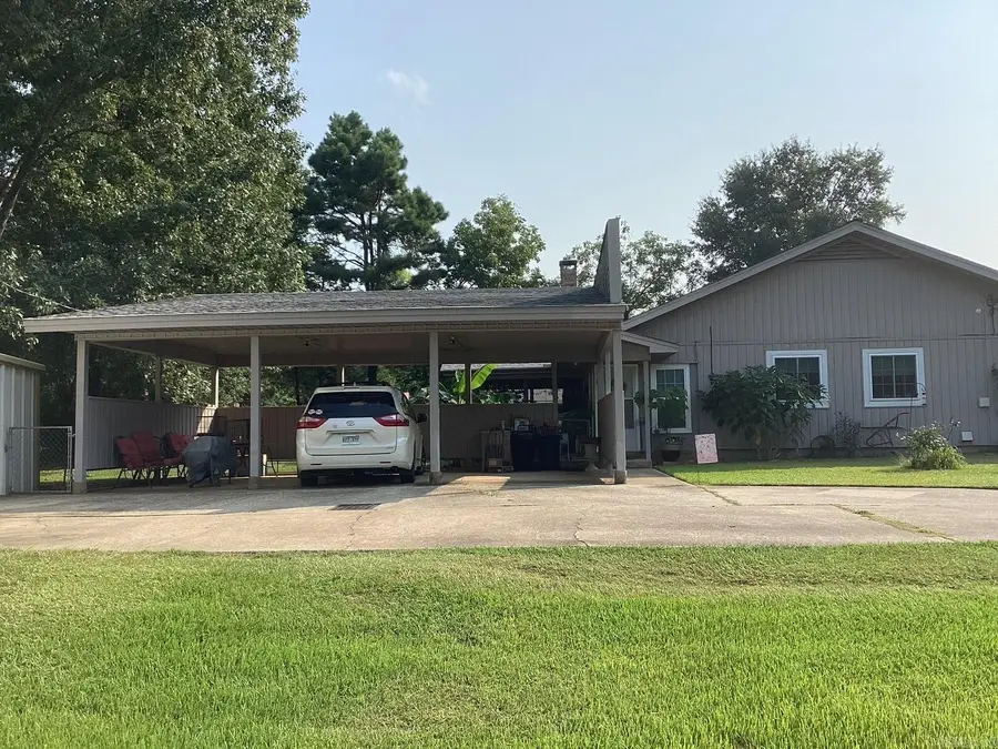 202 Kathryn St, Prescott, AR 71857 - #2