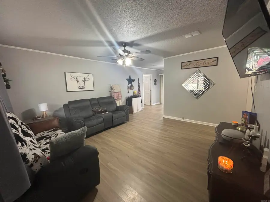 404 Logan Street, Newport, AR 72112 - #3