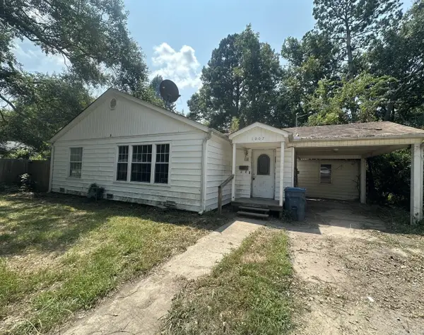 1007 E Sullenberger Avenue, Malvern, AR 72104