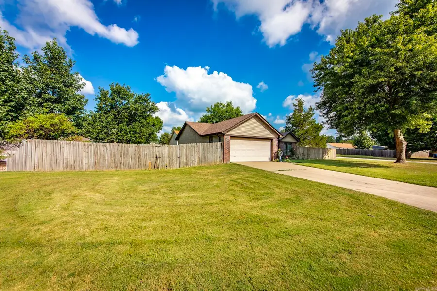 10 Fieldcrest Cv, Cabot, AR 72023 - #2