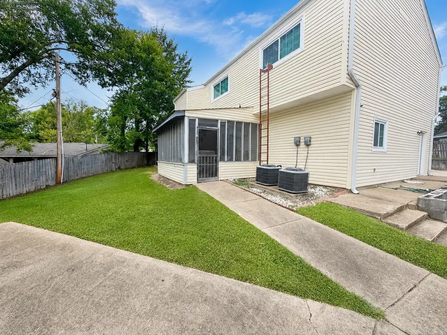 1419 Hunter Street, Arkadelphia, AR 71923 - #3