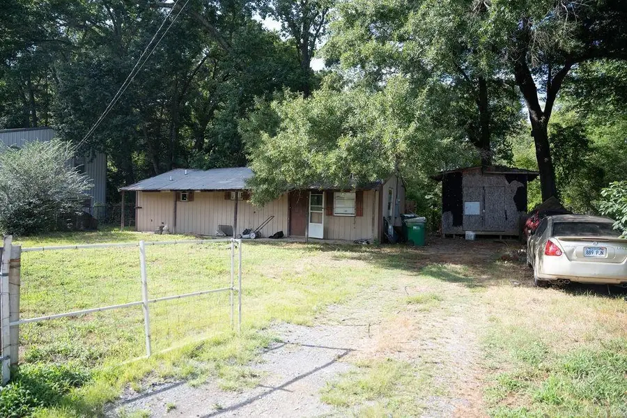 7002 & 7008 W Holtdale Lane, North Little Rock, AR 72118 - #2