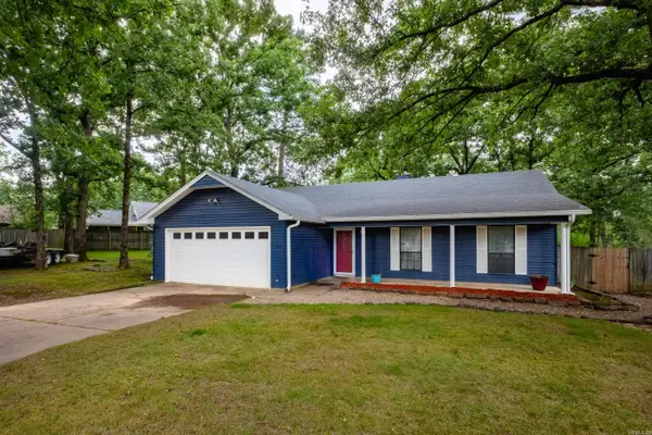 4 Oak Forest Cove, Maumelle, AR 72113