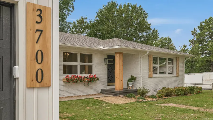 3700 W Kingshighway, Paragould, AR 72450 - #3