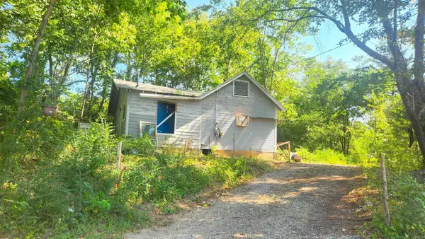112 Lois Ln, Mount Ida, AR 71957