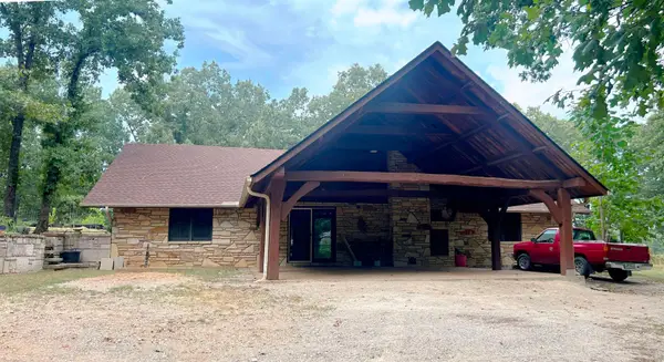 2616 Hwy 62/412, Highland, AR 72542