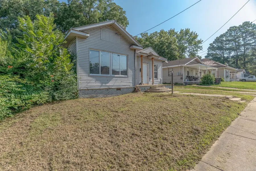 1322 W Huntington Ave, Jonesboro, AR 72401 - #3
