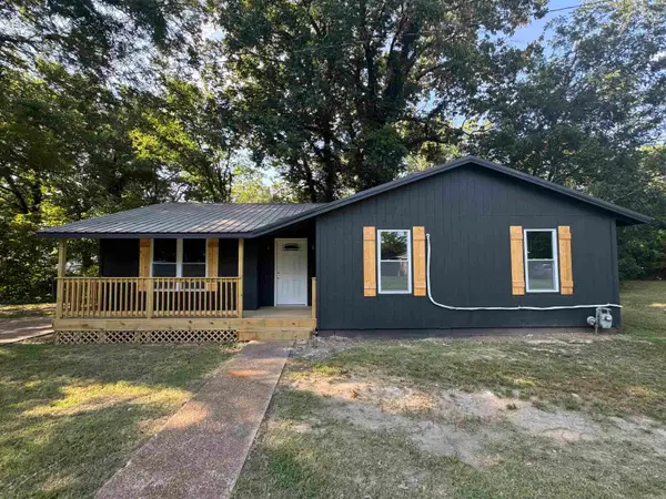 220 W Morris Ave, Wynne, AR 72396