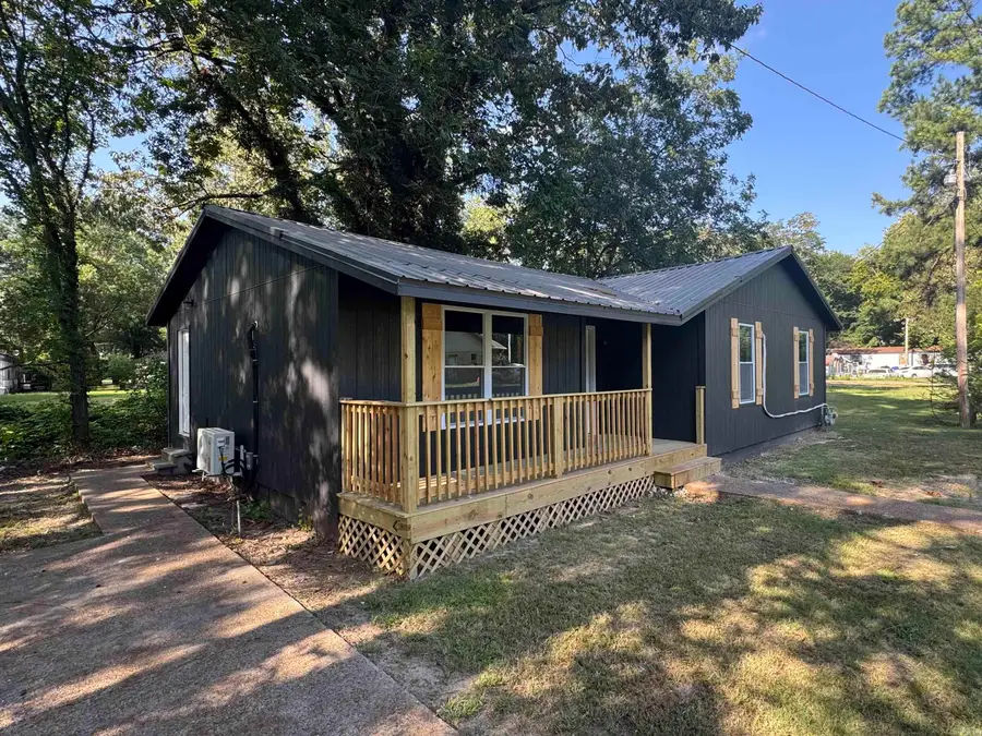 220 W Morris Ave, Wynne, AR 72396 - #2
