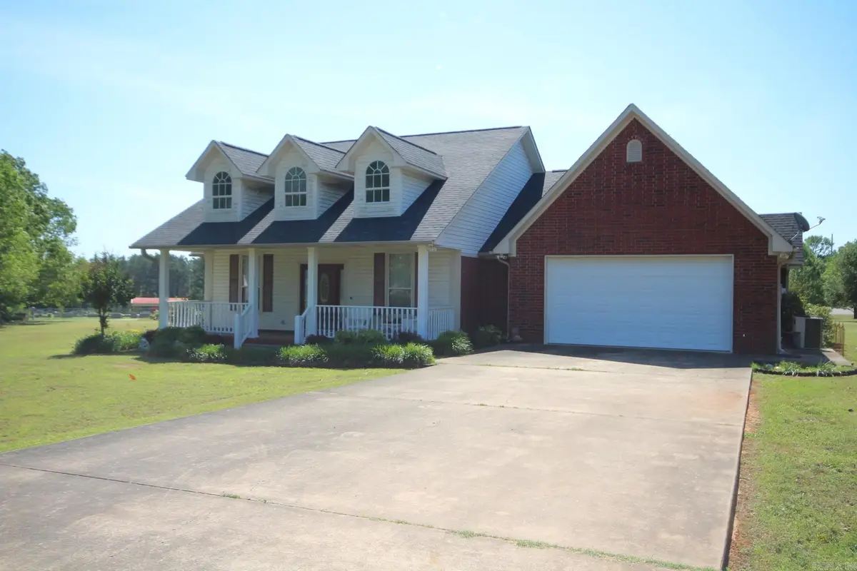 3 Elberta Avenue, Nashville, AR 71852 - #1