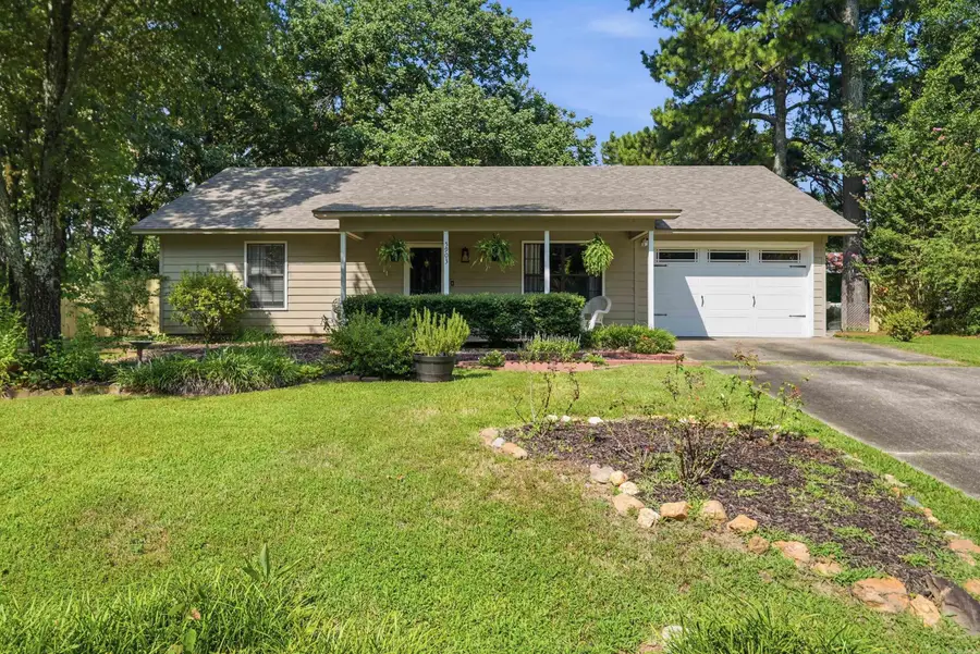 5903 Edgewood Dr, Benton, AR 72019 - #2