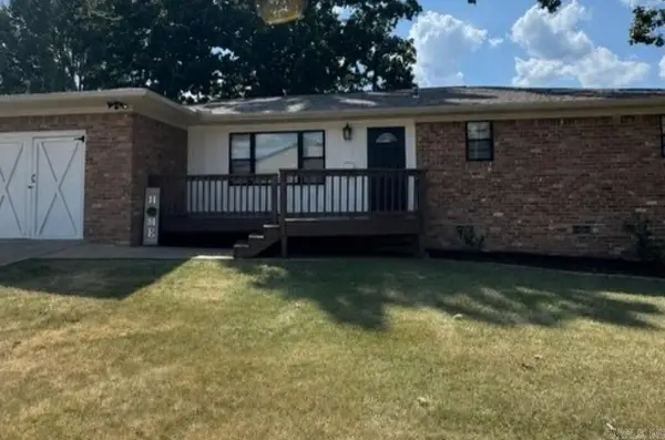 602 E Saline Circle, Benton, AR 72019