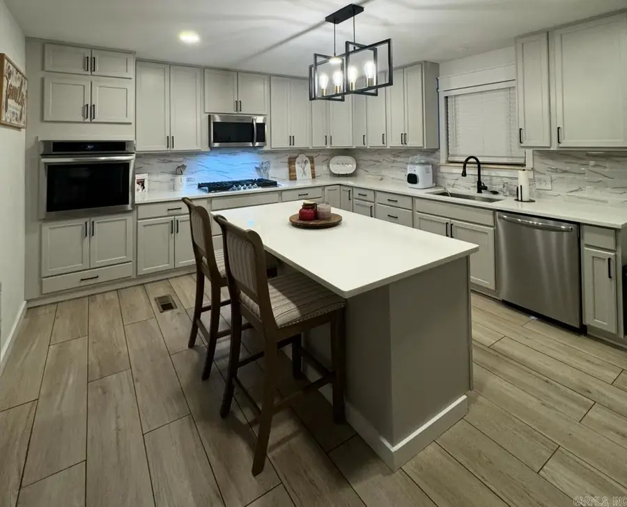 602 E Saline Circle, Benton, AR 72019 - #3