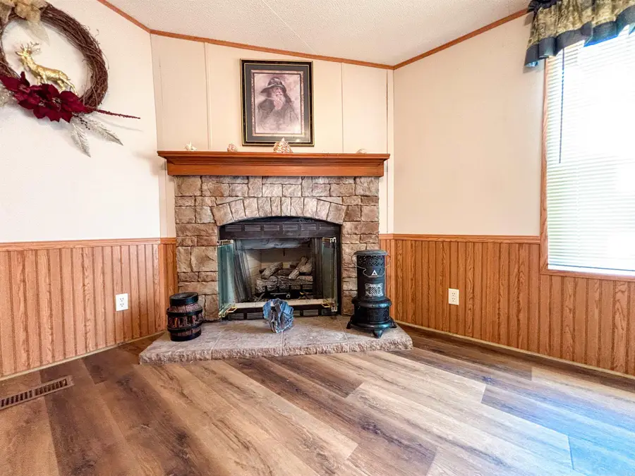 6052 Highway 16 E, Clinton, AR 72031 - #3