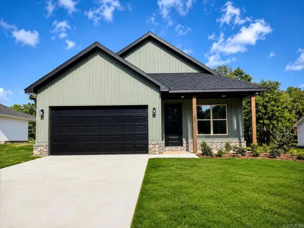 300 S Richards Street, Benton, AR 72015