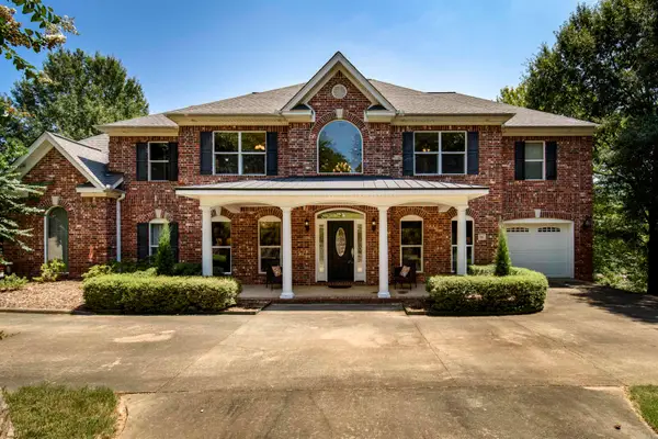 1 Hillsborough Court, Little Rock, AR 72212
