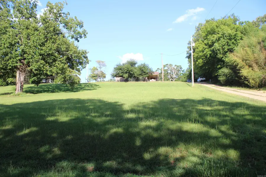 1555 & 1561 N Washington Avenue, Murfreesboro, AR 71958 - #3