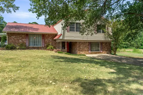 5036 Bobo Rd, Pine Bluff, AR 71603