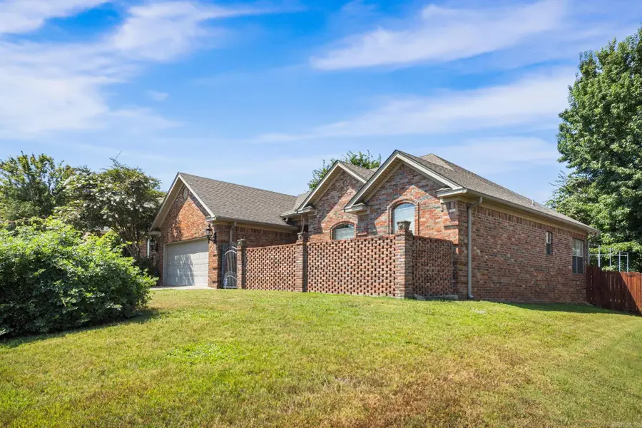 130 Fonatinbleau Drive, Maumelle, AR 72113 - #3