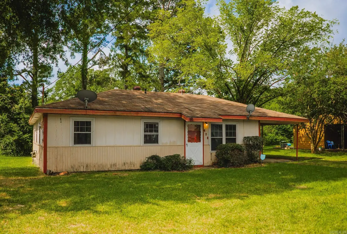 420 E Oakland St, Monticello, AR 71655 - #1