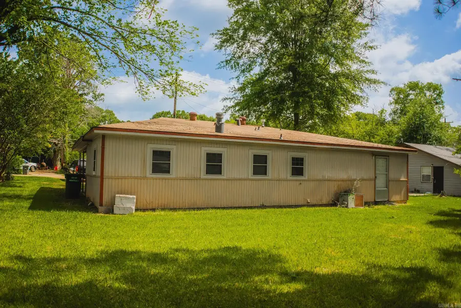 420 E Oakland St, Monticello, AR 71655 - #3